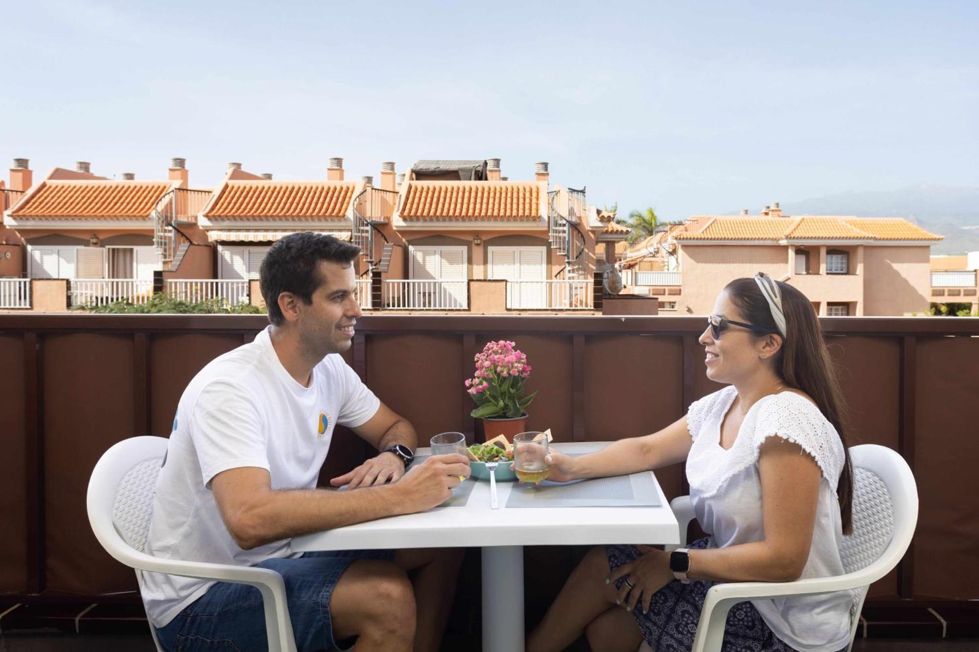 Agradable Piso Con Piscina & Playa Terraza Y Wifi Appartement Costa Del Silencio Buitenkant foto